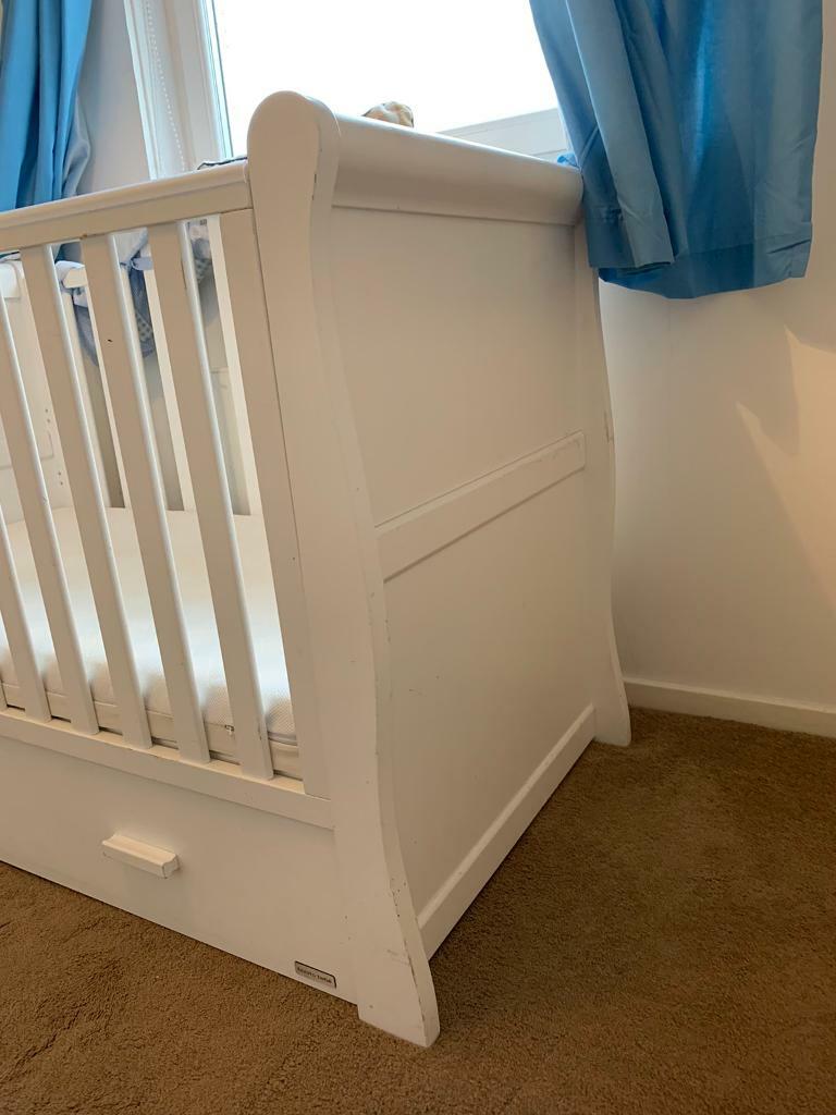 bonito bebe cot bed